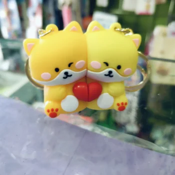 Magnetic Couple Keychain – Romantic Matching KeyChains for Couples